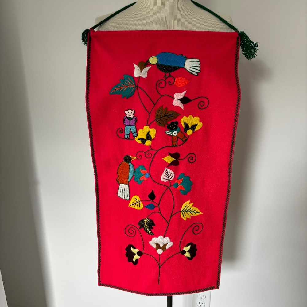 Vintage 70's felt and crewel floral hanging banner